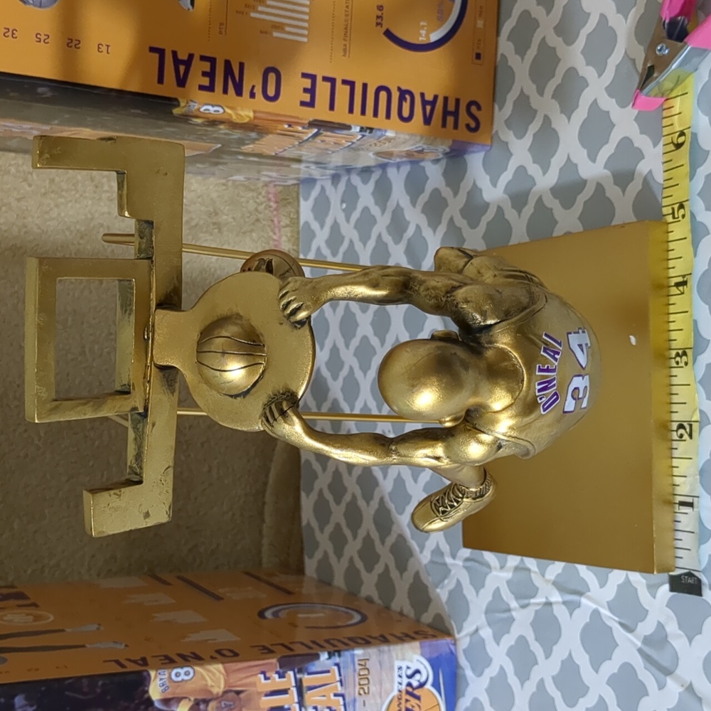 Shaquille O'Neal figure - Picture 12 of 14